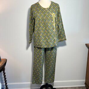 Umeyda Women's 2 Piece Pajama Set Size small